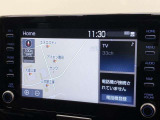 ディスプレイオーディオ装着車。ディスプレイとスマホを連携で、様々なアプリを使用できます。マップのアプリを繋げて、ナビゲーションとして使用できます。