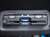 ■【ETC車載器】が装備されています。セットアップをしてお渡しとなり、ETCカードを差し込むだけで高速道路の利用が可能です。