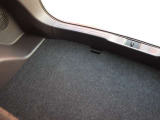 ■フルエアロや大径アルミホイール、本革シートなどの車両や、パワースライドドアやHIDヘッドライト(キセノンヘッドライト)、サンルーフなどが装備された車両も多数展示しています。