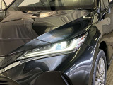 LEDヘッドライトです。デザイン性がよくとても明るいので、夜間の走行や悪天候でも安心です。しかも長寿命!
