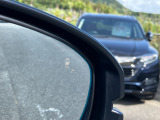 ブラインドスポットインフォメーション搭載☆斜め後ろからの車両接近を知らせ、車線変更などをスムーズに♪
