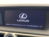 【メーカー純正ナビ】インテリアに溶け込むスタイリッシュな「専用設計」メーカーナビを装備♪視認性や操作性など基本性能にも優れ、より上質なカーライフをお楽しみいただけます。