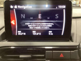 ナビ用SDカードは別売りになります。