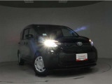 高輝度で点灯速度が速いLEDヘッドライト装備!LEDの明るい光が走行中の視界の確保をサポートして、夜のドライブがより楽しく安全に運転できます♪