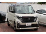 走行距離無制限の1年間保証(部分保証)付き。全国の日産工場でアフターを受けられますので、引っ越しなどで県外に移られても安心です。