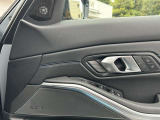 国道1号線に沿い横浜市営地下鉄「三ッ沢上町駅」から徒歩約10分。 BMW Premium Selection 横浜三ッ沢店 / 〒240-0062神奈川県横浜市保土ヶ谷区岡沢町322-3 / TEL:045-612-8488
