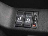 ◆両側電動スライドドア◆狭い駐車場でも乗り降りが楽々♪お子様が隣の車にドアを当ててしまう心配もございません!小さなお子様連れの方もこれで安心。