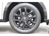 純正のアルミホイールが足元を飾ります!サイズは225/55R18になります!