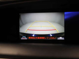 バックモニター装着車は後退時の強い味方です♪車庫入れや縦列駐車の際、後退操作の参考になるガイドラインをナビ画面に表示します。