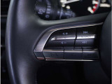 【ステアリングスイッチ】運転中、前方から目線をそらすことなく、オーディオ等の操作が可能な便利機能。安心&快適ドライブにはマストな装備。