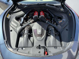 3.9L V8ツインターボエンジン搭載、620CVを発揮します。(カタログ値)