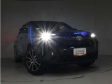 高輝度で点灯速度が速いLEDヘッドライト装備!LEDの明るい光が走行中の視界の確保をサポートして、夜のドライブがより楽しく安全に運転できます♪