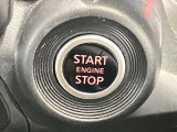 【プッシュ式エンジン】プッシュ式エンジンスタートでブレーキを踏んでボタンを押すだけでエンジン始動がスムーズ!!鍵をカバンに入れているだけでエンジンの始動が可能★とても便利な機能です