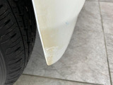 ☆アウトレット車☆フロントバンパー右側に傷がございます。お買い求めやすい価格で展示する為に現状での販売です。必要に応じて修理・交換のご希望がございましたら申し受けいたします。