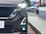 LEDヘッドライトで暗い夜道も明るく照らします。そのうえ省電力です。
