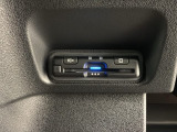 いまや快適なカーライフに欠かせないETCが付いています。