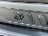 ご納車後も最寄りのMINI正規ディーラーにてアフターサービスが可能です。お問合せ・詳細はMINI NEXT 三宮店  お問い合わせ:078-803-3298 までお気軽にお問合せ下さいませ。