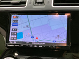 高精細な地図表示で、安全運転をサポート。目的地までのルートをスムーズに案内し、快適なカーナビゲーションを実現します。