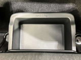 助手席アンダーボックスは運転用の替え靴や、車内に常備しておきたい子供用品、着替えた服などが収納できて便利です。女性に嬉しい収納スペースです★