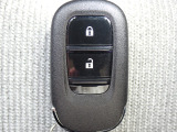 ◆【スマートキー】装備!お荷物で手が塞がっている時でも、ポケットやカバンからキーを取り出す事無くドアを解錠・施錠出来る便利なキーです!