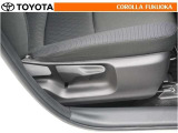 運転席シート上下アジャスター付き。ドライバーの背丈に合わせて調整できます。