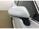 ドアミラーにウインカーを装備しており、スタイル、機能性の高いお車です!