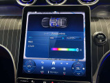 バックカメラにより駐車時の後方確認も楽にできます。