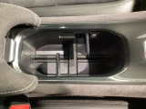 ドライブのサポート、車内の収納スペースも充実してます♪