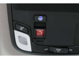 緊急通報ボタンが装備されています。ホンダコネクト対応。ご利用には、Honda Total Care プレミアムのご加入が必要です。