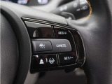 ◆アダプティブクルーズコントロール◆予め設定した車速内でクルマが自動的に加減速。前走車との適切な車間距離を維持しながら追従走行します。【LKAS】車線維持支援システムでステアリング操作を支援。