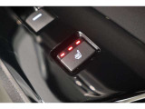 シートヒーターは後部座席にも装備されております!