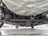 【下廻り防錆塗装】下回りの防錆加工も大人気オプションです。下回りを融雪剤などから長期間お守り致します。是非お車と一緒にご検討くださいませ。