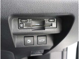 すっきりと収まった純正ビルトインETC。見た目もさることながら実用性も充分です。