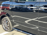 乗り降りしやすい設計で、運転席へのアクセスもスムーズです。快適なドライビングポジションを実現します。