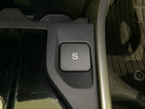 Honda認定中古車「U-Select」はHonda車である事と、思いもよらない高額修理のリスクに備えるため修復歴がない車両に限定、さらに第三者機関の車両状態証明書をすべての車両で取得しています。