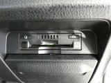 高速道路を賢く使うETC2.0装備です。高速道路とクルマが情報を連携して渋滞の迂回ルートや災害時の適切な誘導をしてくれたりします。