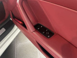 経験・知識豊富なセールススタッフと、熟練のサービススタッフがご案内致します。
