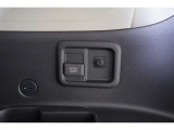 非常時やキャンプなどに役立つAC100V(1500W)コンセント付きです。