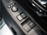 ◆パワーウィンドウスイッチ◆運転席から全席の窓の開閉操作を行うことが出来いつでも換気ができます!