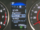 パーキングサポートブレーキ付きで駐車時の接触リスクを軽減してくれます。