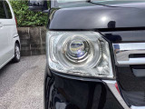 【LEDライト】ディスチャージヘッドライト(HID)と同等の明るさで、夜道や雨天走行が明るく視界良好!! フォグライトも装備で、安心感さらにUPです♪安心ドライブを楽しんで下さい♪