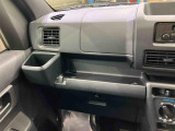 納車前にはプロのメカニックが、各部の点検を行います。ディーラーにしか出来ない品質、そしてサービスできっと満足していただけると思います!