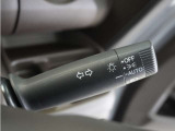 【バリアブル間欠ワイパースイッチ】車速に応じてワイパーの間隔を自動的に調整する機能。雨の量や車速に応じてワイパーの間隔を最適化し、視界を確保することができます。