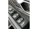 車両の詳細、ご質問につきましては、営業スタッフまでお気軽にご連絡下さいませ。遠方のお客様には実車の詳細動画送信も承ります。お問合せをお待ち致しております。