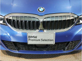BMWはダウンフォースにより、車両を安定させるため、車の底は平らな造りとなっております。BMWの走行性能に対するこだわりはこういったところにも御座います。