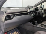 何かあった時のためにJAFがおすすめです!車のトラブルはもちろん、会員優待サービスが豊富ですのでトラブルがなくても魅力がありますよ♪
