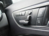 運転席電動シート