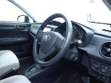 トヨタ認定中古車保証付!(1年間、距離無制限 HV車はHV保証付) 別途延長保証もご用意しております♪ ぜひ現車を確認にご来店ください