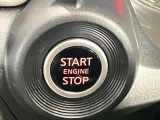 【プッシュ式エンジン】プッシュ式エンジンスタートでブレーキを踏んでボタンを押すだけでエンジン始動がスムーズ!!鍵をカバンに入れているだけでエンジンの始動が可能★とても便利な機能です