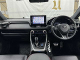 見通しのよいすっきりとした視界で、誰でも運転しやすいです。運転のしやすさは疲れにくさにも繋がりますよ♪